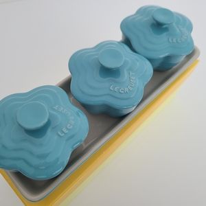 Le Creuset Flower Ramekins with Tray - Turquoise